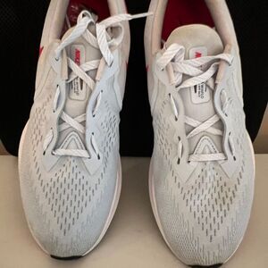 Nike White and Blue Athletic Shoes with Breathable Mesh